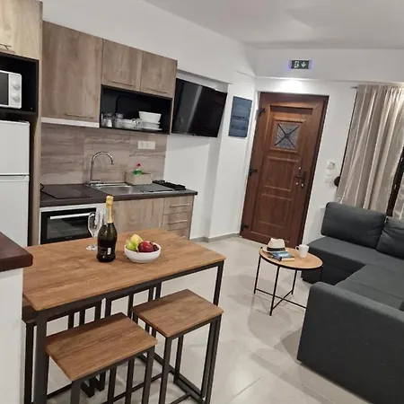 το στενάκι * İskados