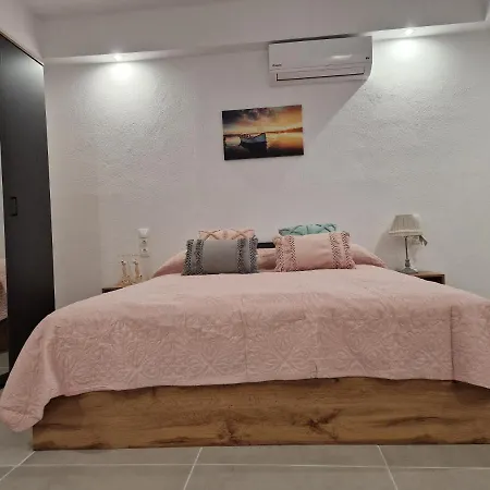 Apartment το στενάκι
