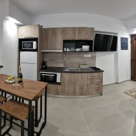 το στενάκι