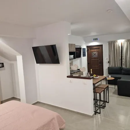 Διαμέρισμα το στενάκι Σκιάθος Πόλη