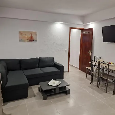 Apartment το στενάκι