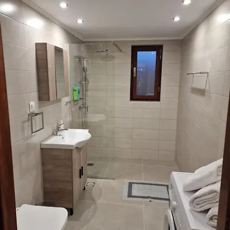 το στενάκι Σκιάθος Πόλη