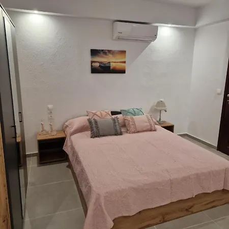 Διαμέρισμα το στενάκι *