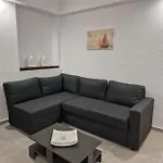 το στενάκι * Скиатос